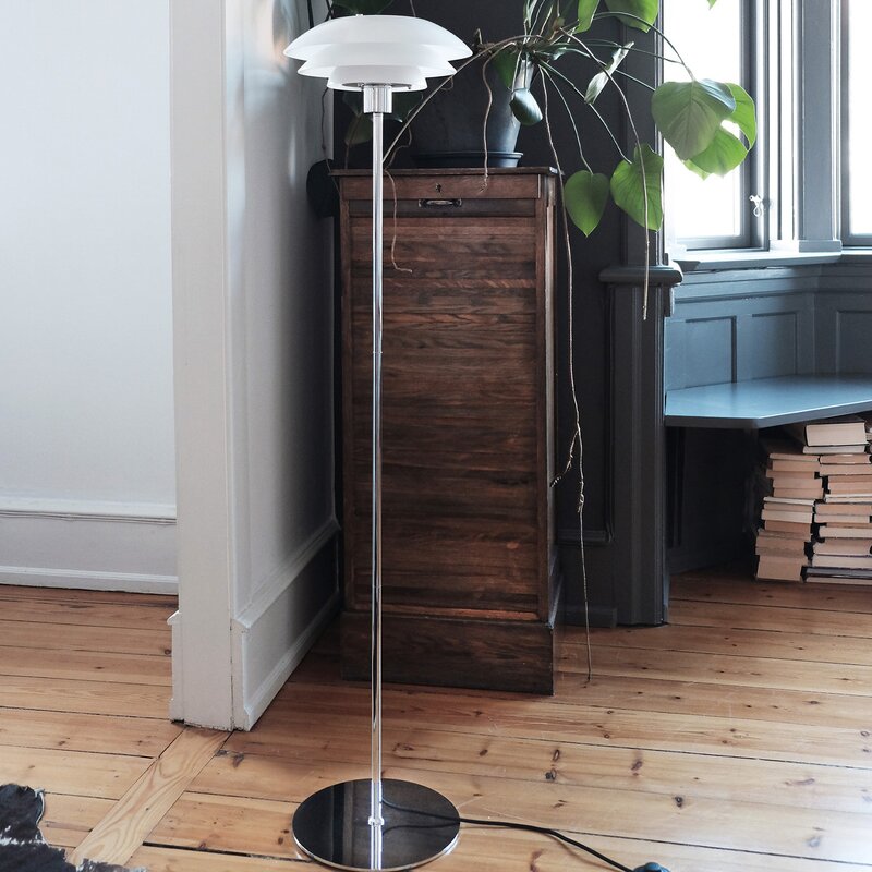 DL31 gulvlampe 133 cm opal/krom