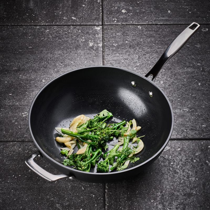 Black Line wok 30 cm svart