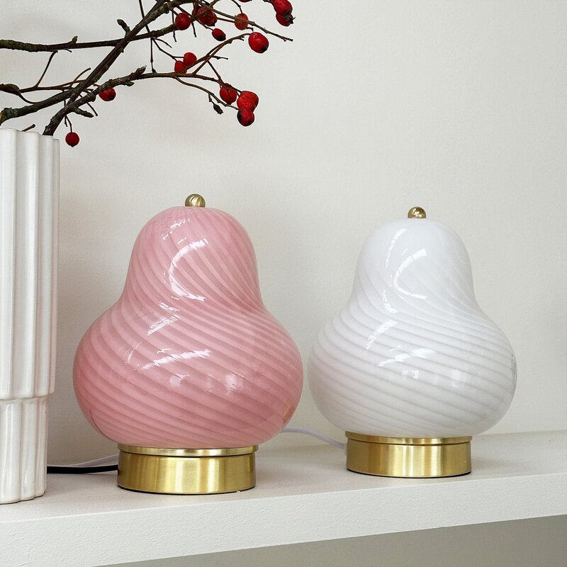 Lucy bordlampe 21,5 cm hvit