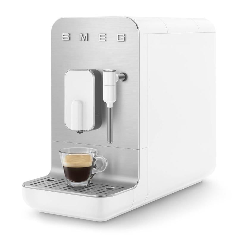 Kaffemaskin BCC12 1,4L m/melkeskummer hvit