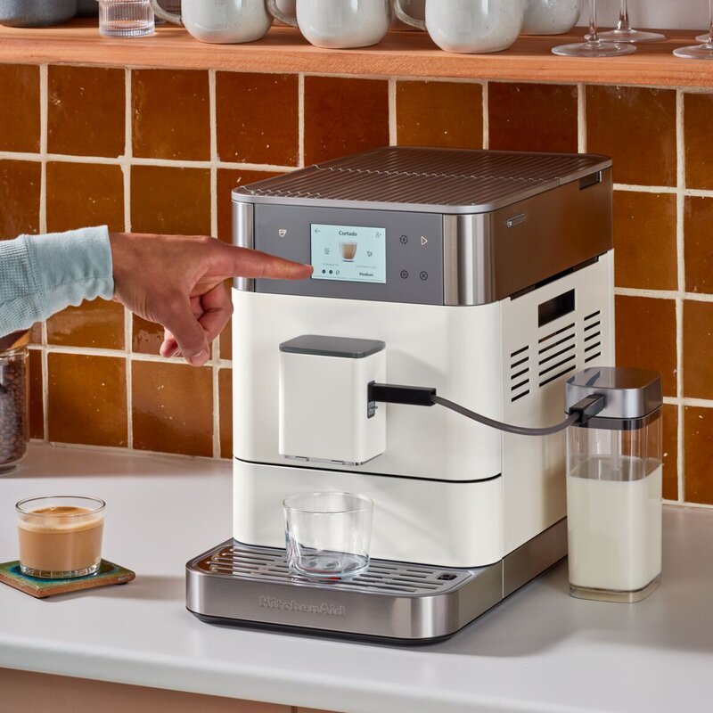 Espressomaskin helautomatisk KF7 porcelain white