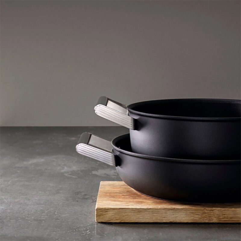 Gryte 24 cm 4,8L svart