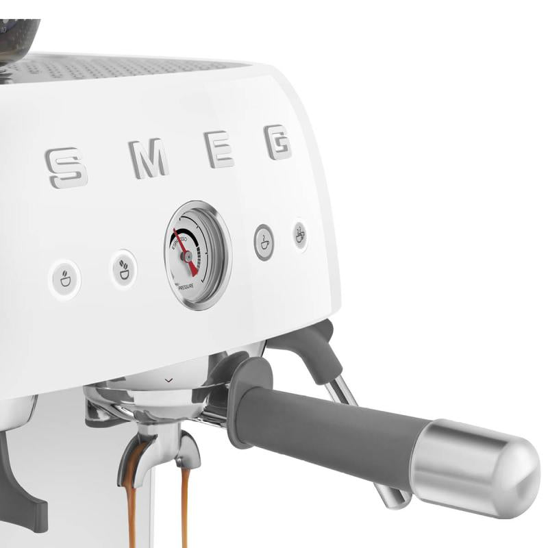 Espressomaskin EGF03 2,4L m/kaffekvern hvit