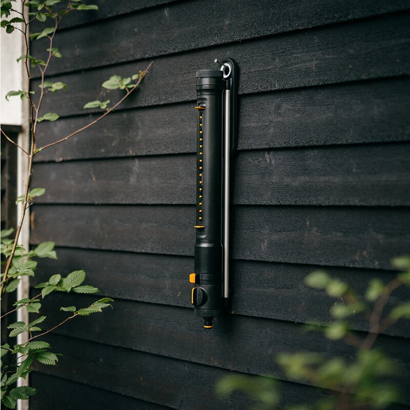 X-series™ vannspreder pendlende S-M 55,2 cm svart