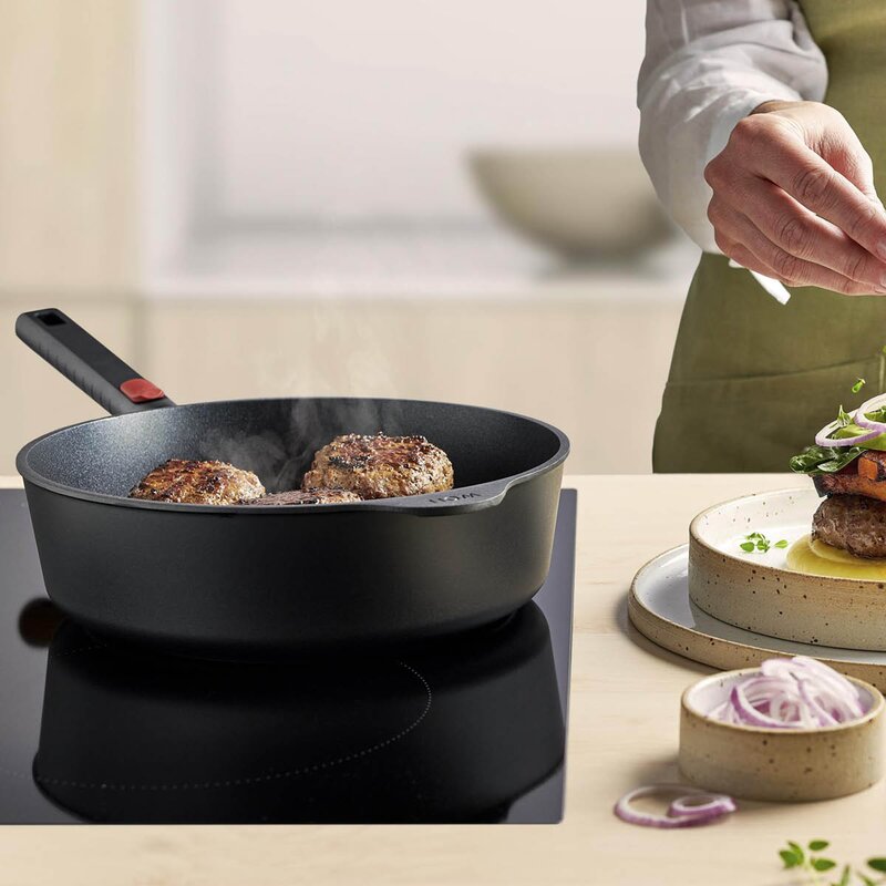 Eco logic qxr sautèpanne 28 cm avtagbart håndtak svart