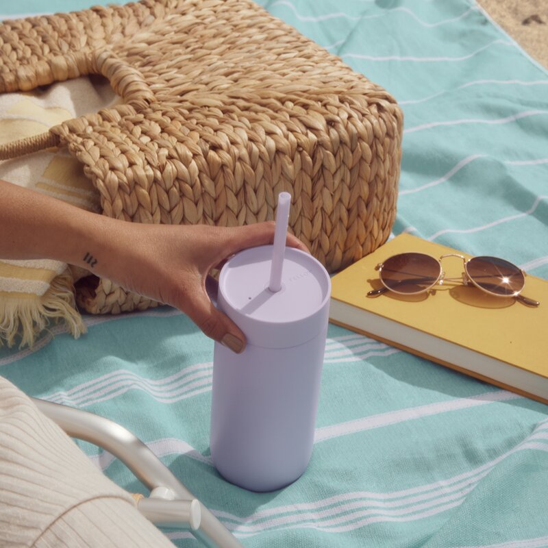 Carter Cold tumbler med sugerør 590 ml peri twinkle
