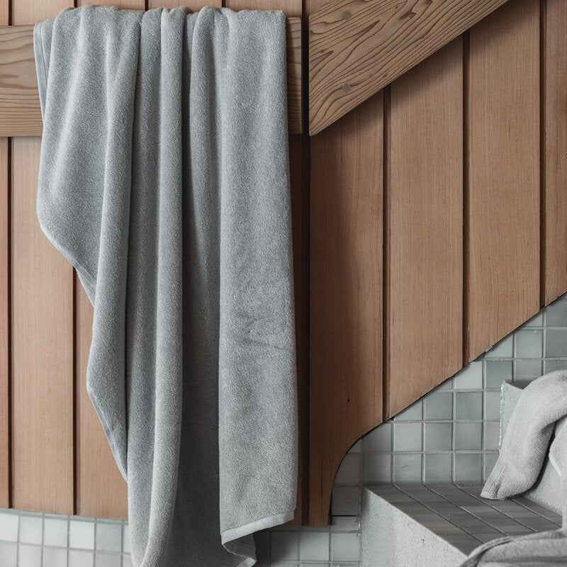 Spa håndkle 100x150 cm lys grå