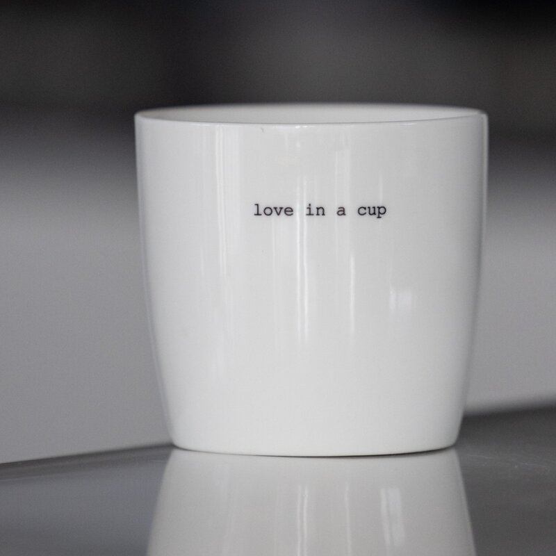 Krus love in a cup 30 cl hvit