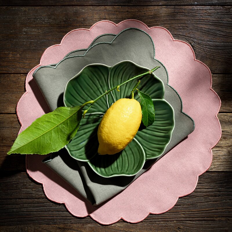 Scallopped dekkebrikke 2 stk 36 cm pudderrosa