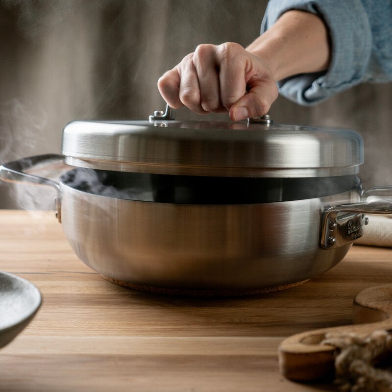 Sautépanne med lokk 26 cm urban rustfritt stål