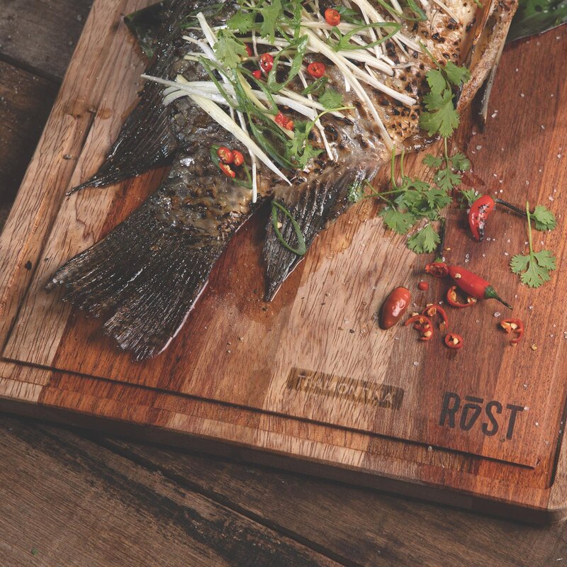 Wooden board skjære- og serveringsfjøl 40x28 cm brun