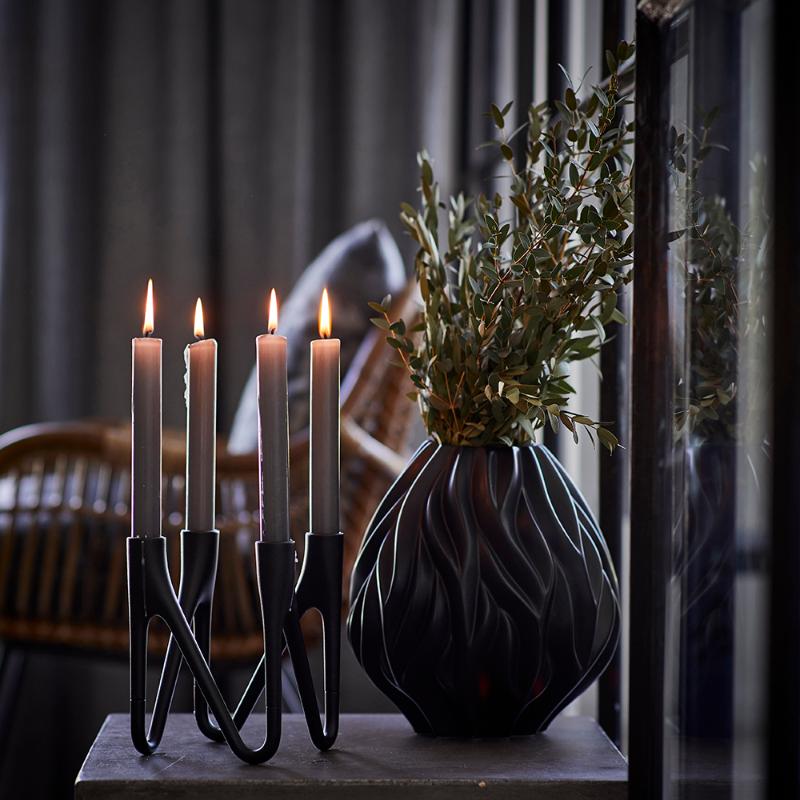 Roots lysestake Roots  4 armer svart