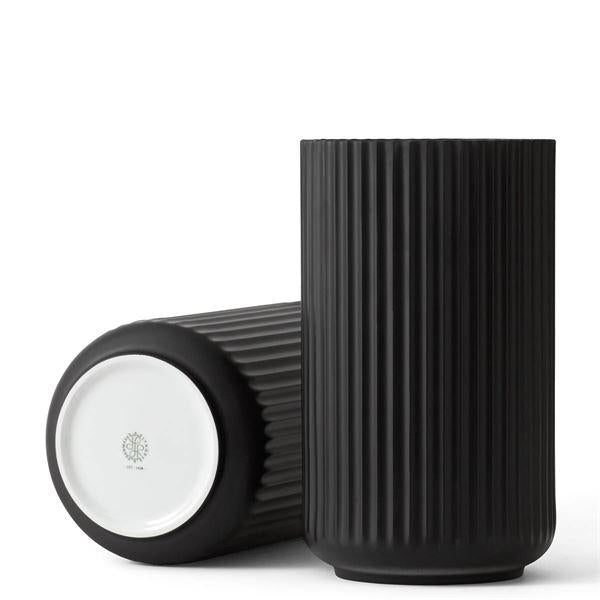 Vase 31 svart