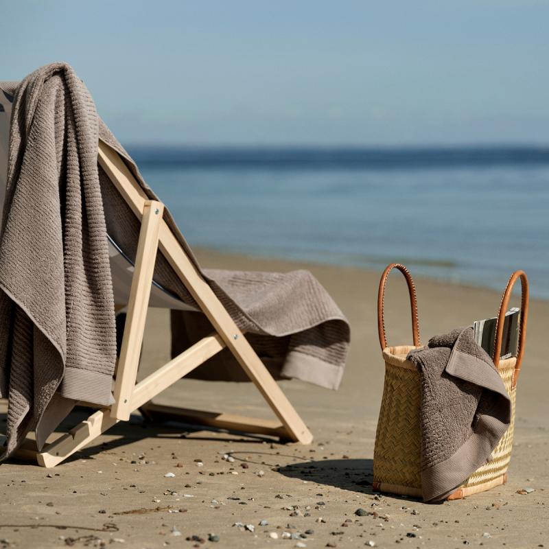 Classic badehåndkle 140x70 cm taupe