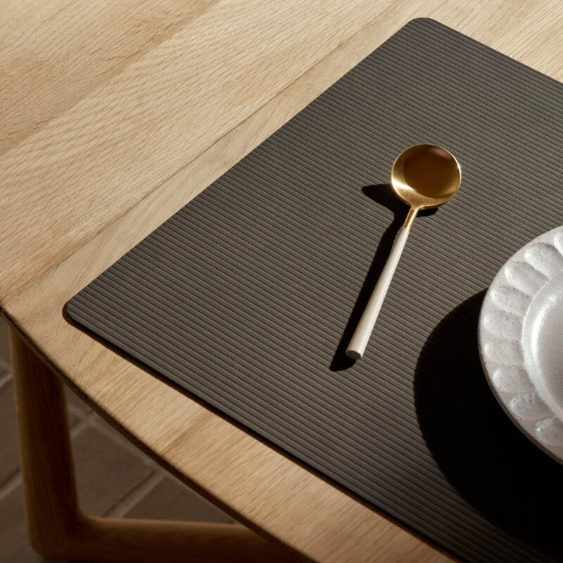 Square Corduroy spisebrikke 35x45 cm caviar