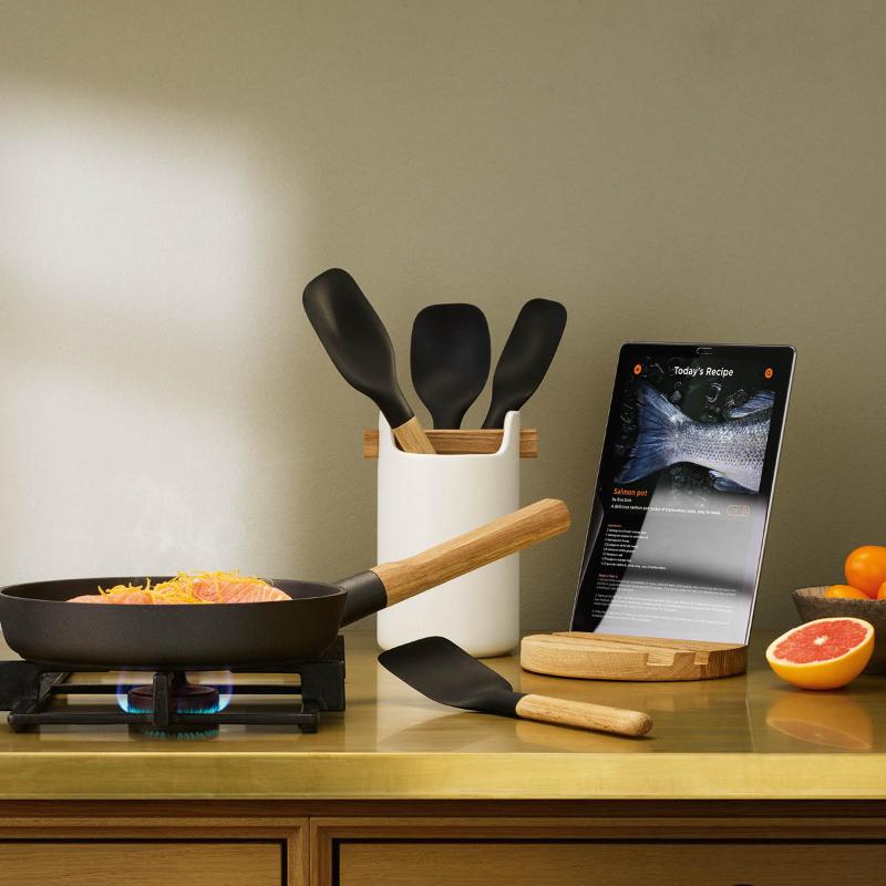 Nordic Kitchen stekespade