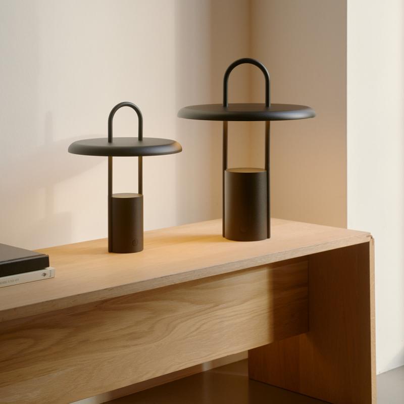 Pier bærbar LED lampe 33,5 cm svart