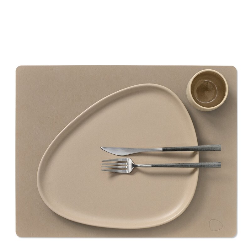 Square Nupo spisebrikke L 35x45 cm clay brown