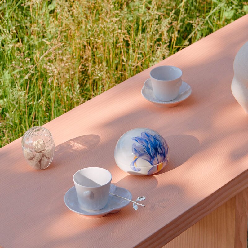 White Elements espressokopp med fat 10 cl