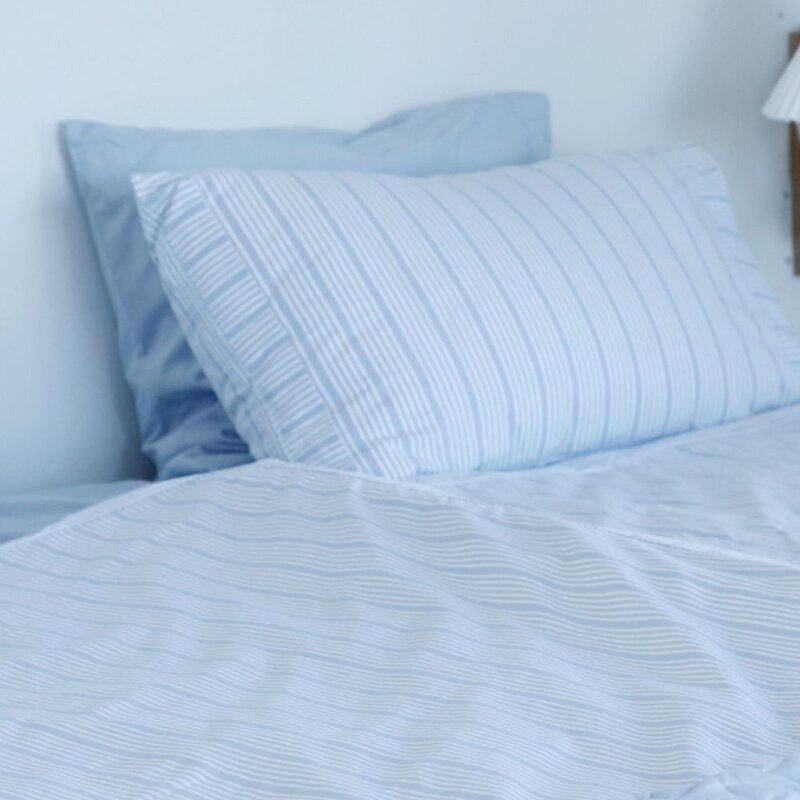 Bedding Collection dynetrekk 140x200+63x60 cm powder blue stripes
