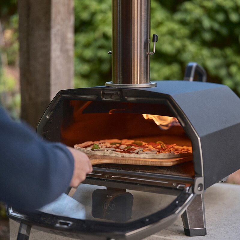 Karu 2 Pro pizzaovn vedfyrt/gass 16" svart