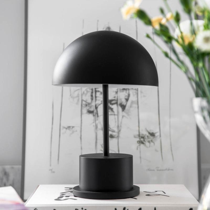 Riviera lampe svart