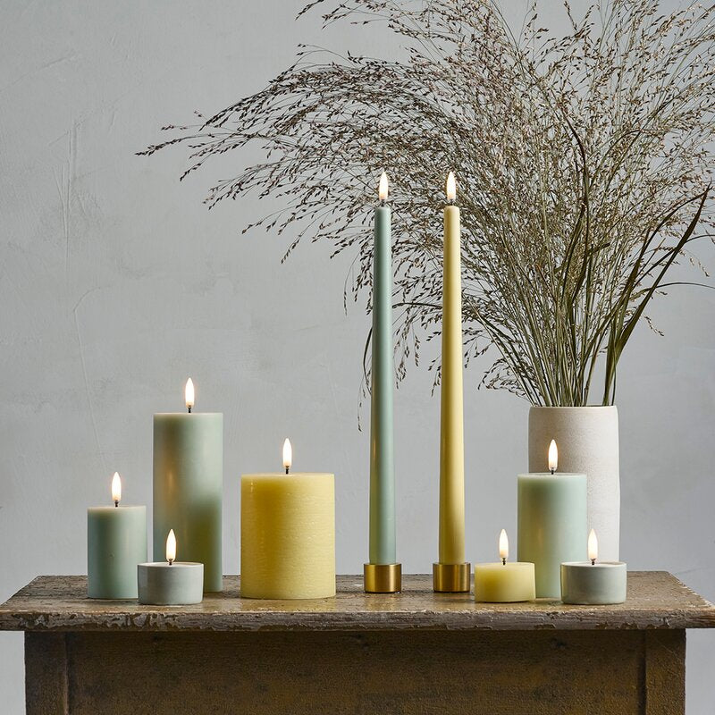 Taper Candles slim LED-kronelys 2,3x32 cm 2 stk dusty green