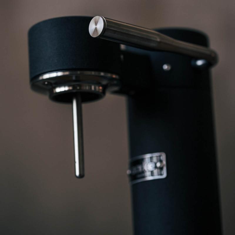 Carbonator 3 kullsyremaskin svart
