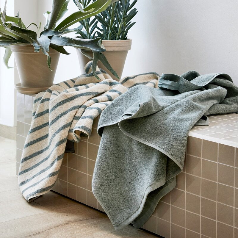 Everyday stripe håndkle 50x90 cm aqua