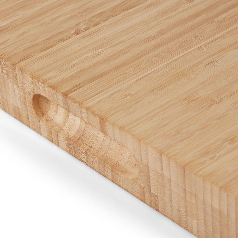 Signerat skjærebrett i bambus 50x35 cm