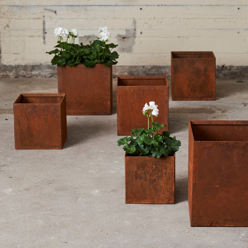 Blomsterkasse kvadratisk sett 3 stk 30+27+24 cm rust