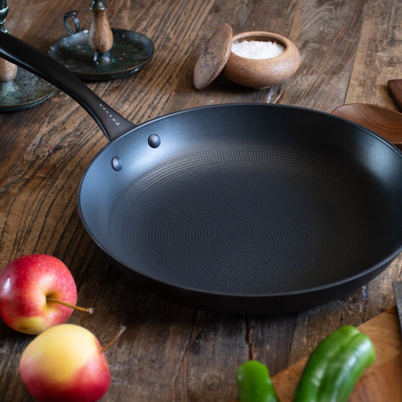 Støpejernspanne med Honeycomb keramisk belegg 30 cm
