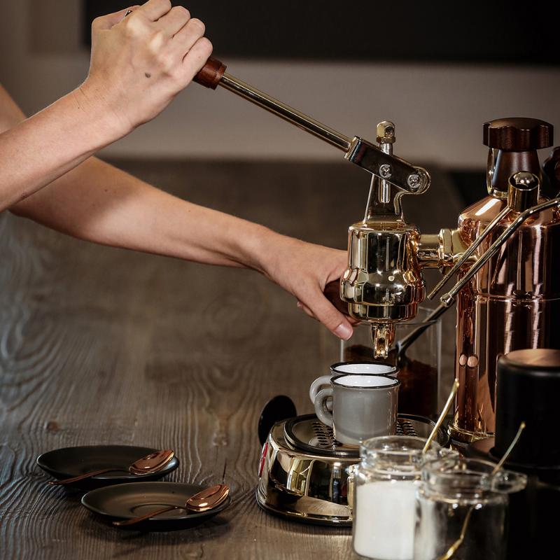 Lever espressomaskin 0,8L professional rame gold kobber