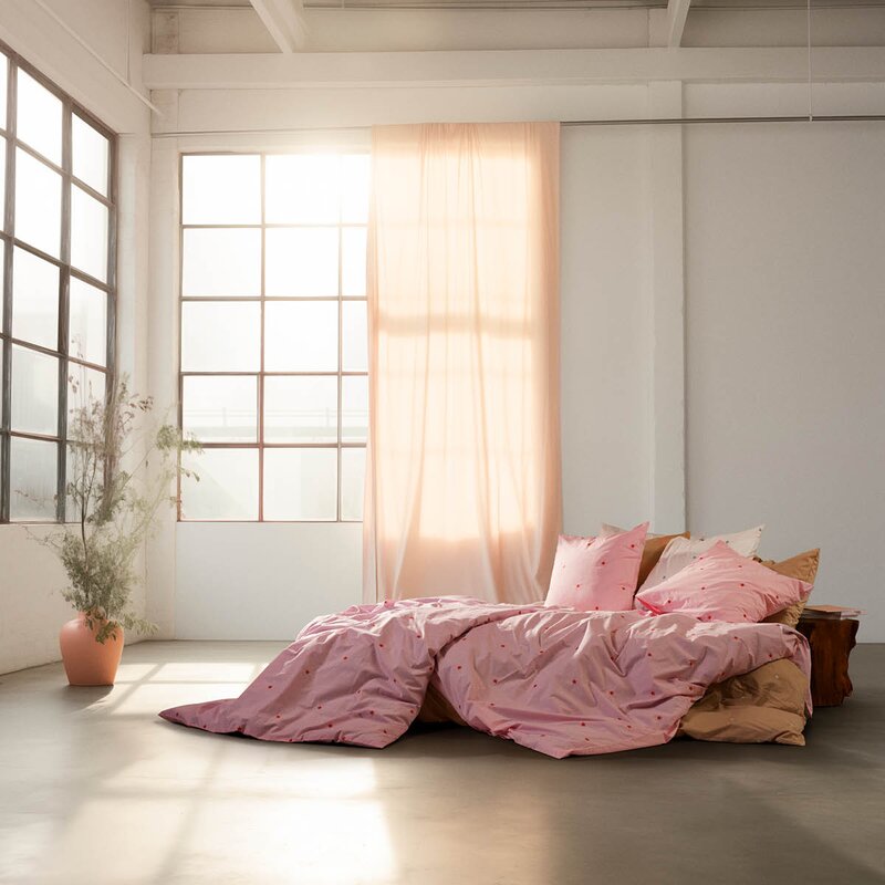 Daisy sengetøy 140x220 cm rosa/rød