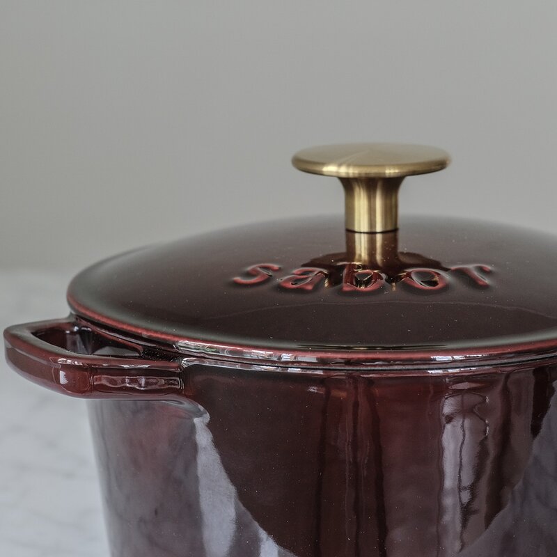Støpejernsgryte 2 L zinfandel brass