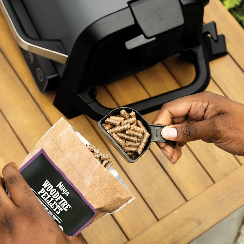Woodfire utendørs elektrisk grill 7-in-1 2400W