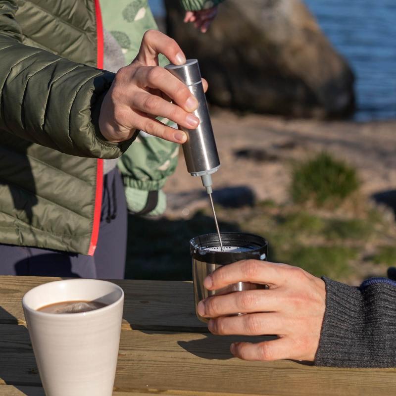 Lundi melkeskummer batteridrevet blank
