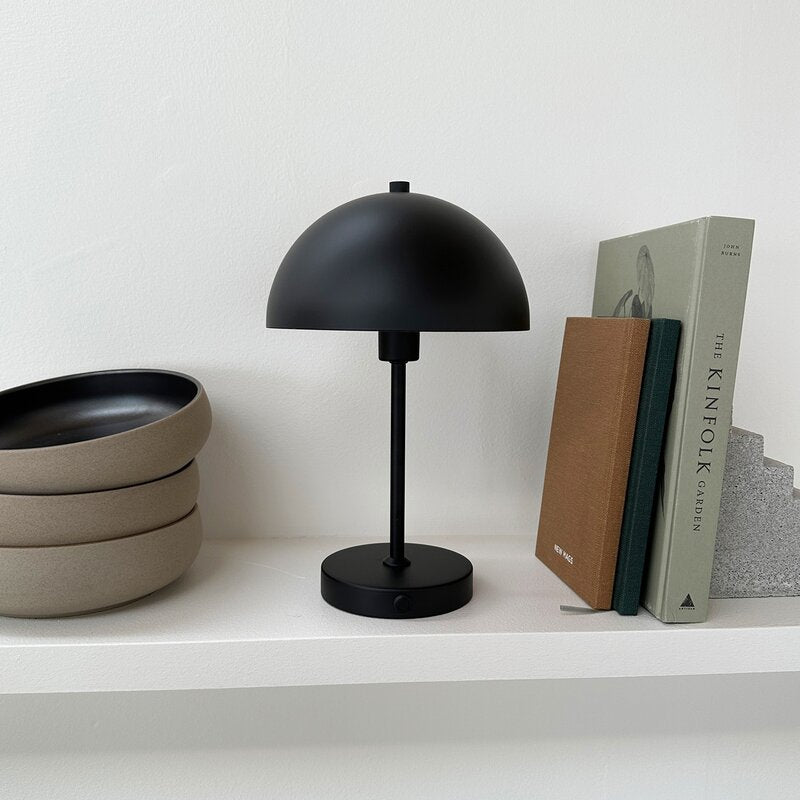 Stockholm portable bordlampe version 2 30 cm svart