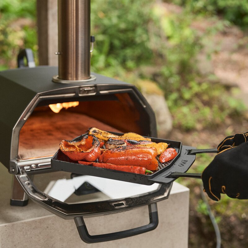 Karu 2 Pro pizzaovn vedfyrt/gass 16" svart