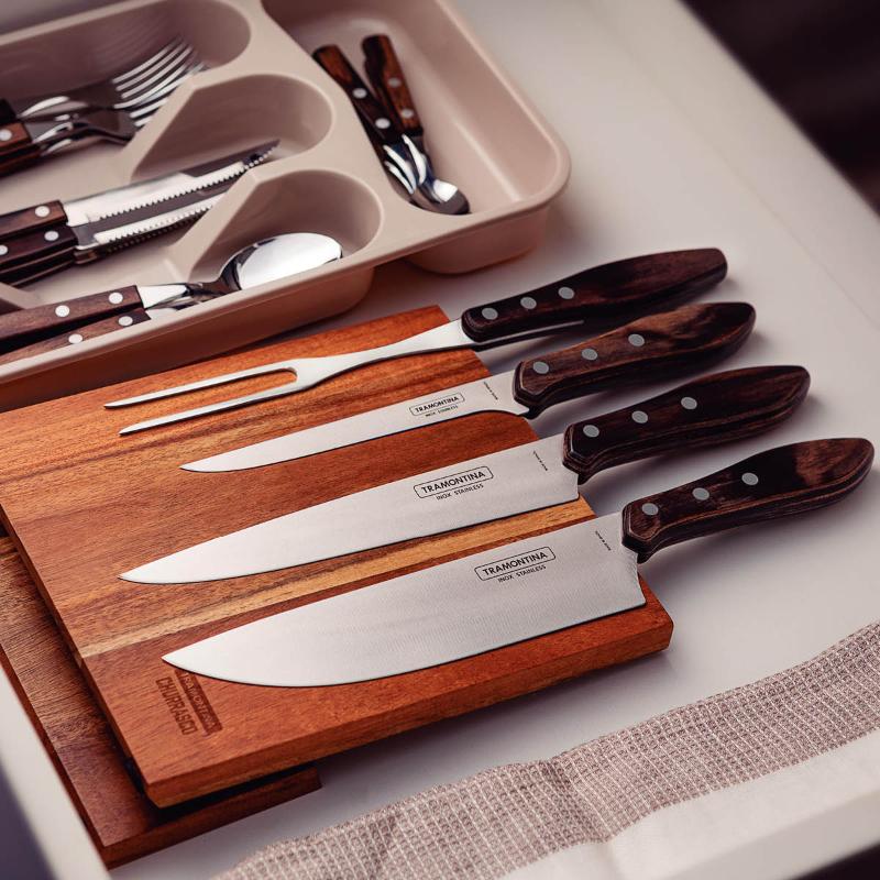 Magnetisk knivholder med kniver brun