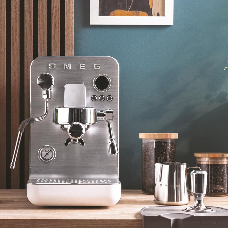 Minipro espressomaskin EMC02 1,7L hvit