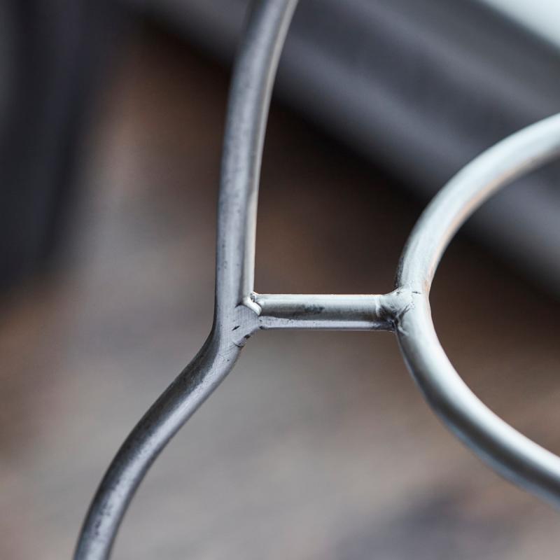 Sana tallerkenstativ silver finish