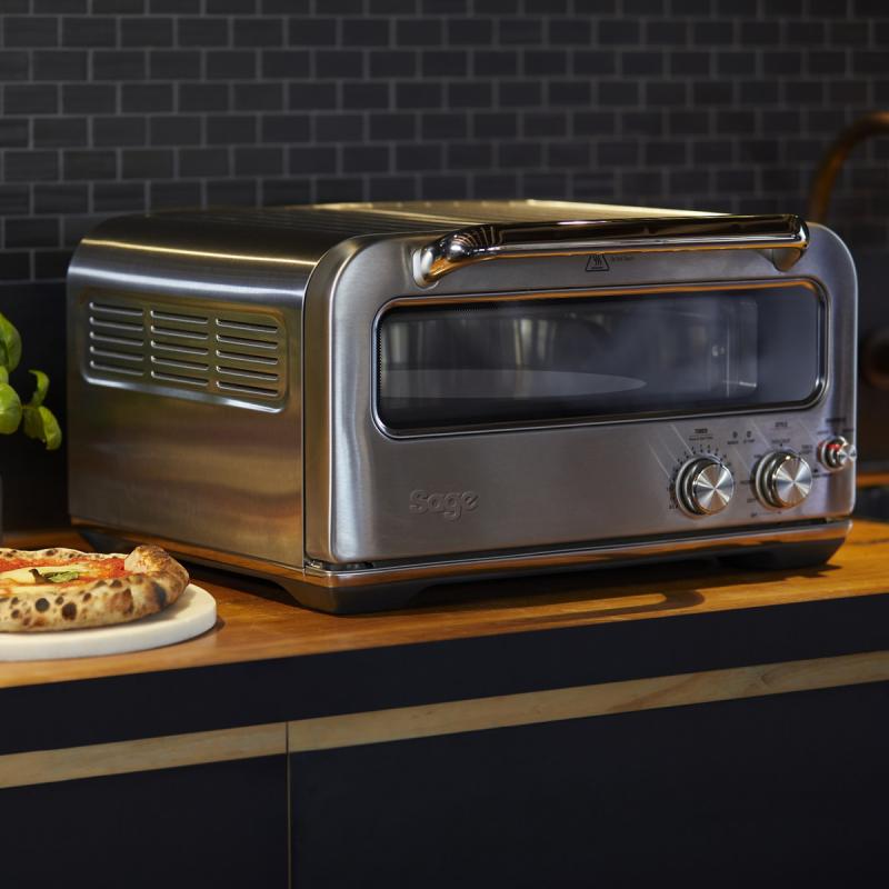 The Smart Oven Pizzaiolo SPZ820BSS elektrisk pizzaovn