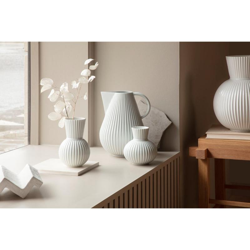 Tura vase 18 cm porselen hvit