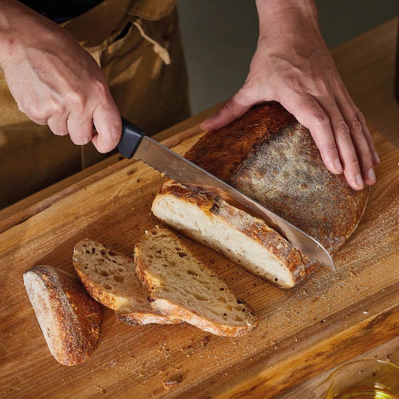 Hard Edge brødkniv