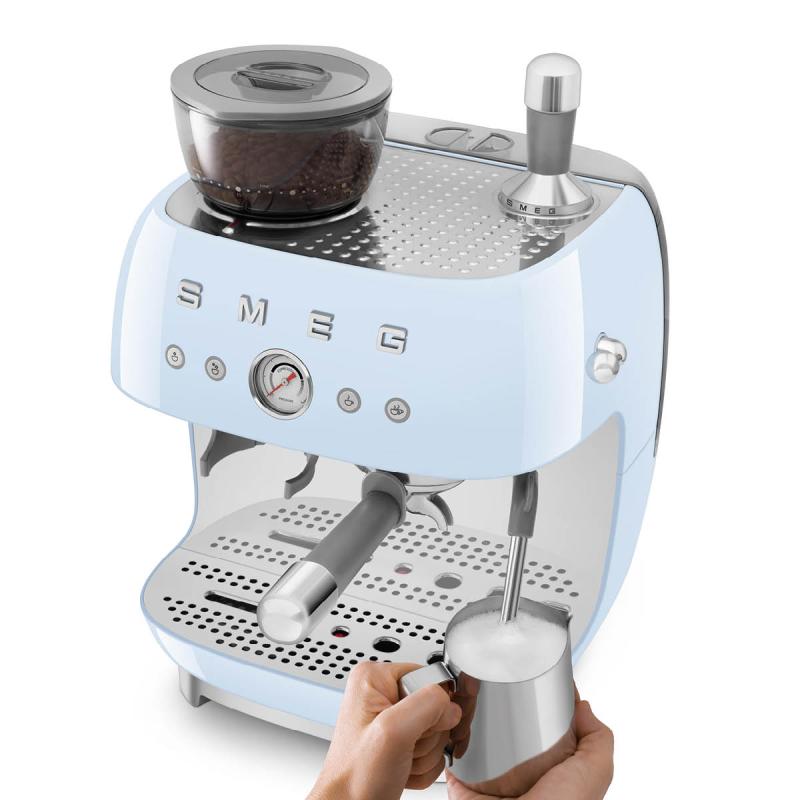 Espressomaskin EGF03 2,4L m/kaffekvern pastellblå