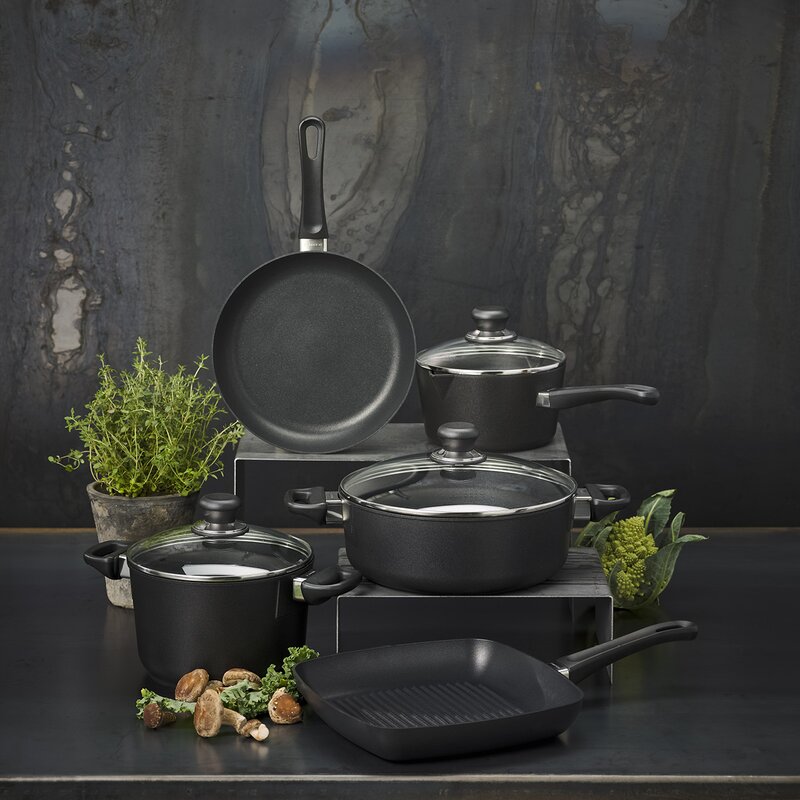 Classic Induction lav gryte m/ lokk 4,8L/26 cm