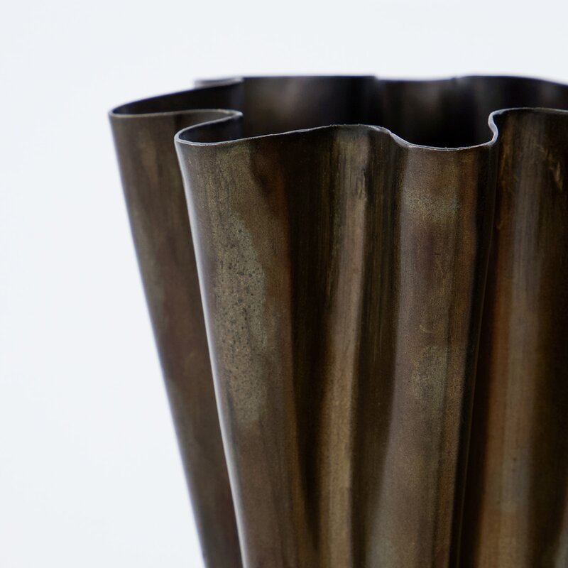 Flood vase 12,5 cm antikk brun