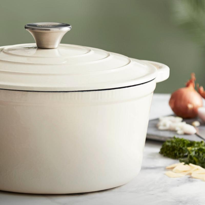 Rund støpejernsgryte 24 cm 4L krem