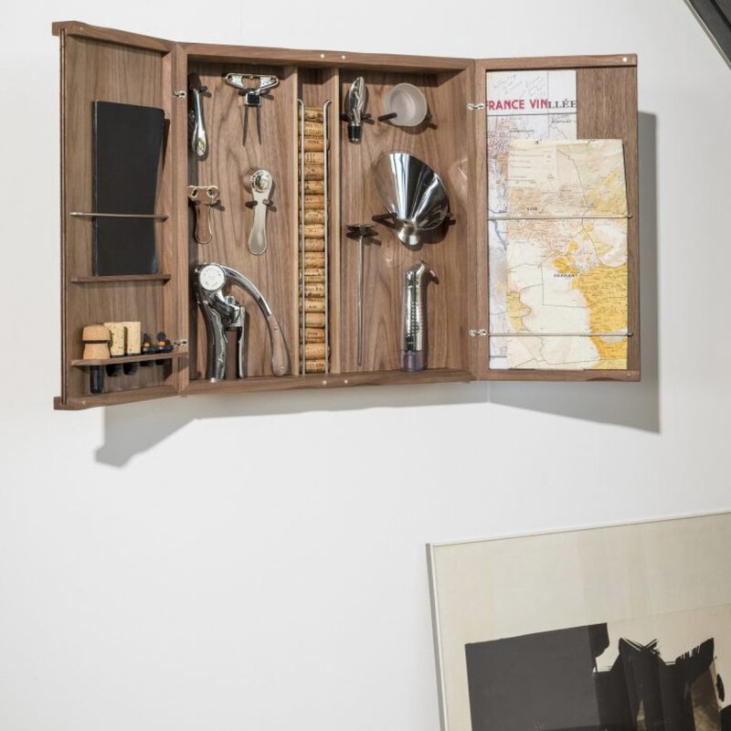 Vinsett/vinskap med vintilbehør Cabinet d'Oeno Curiosités